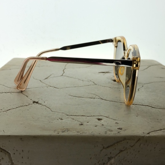 Oscar DeLa Renta Clear Yellow Frame Slim Gold Arm Blue Tint - Picture 6 of 7